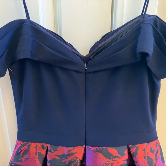 Morgan & Co. Navy and Pink Floral Women’s Dress, size 2 - Picture 3 of 4